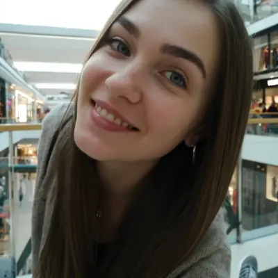 Полина